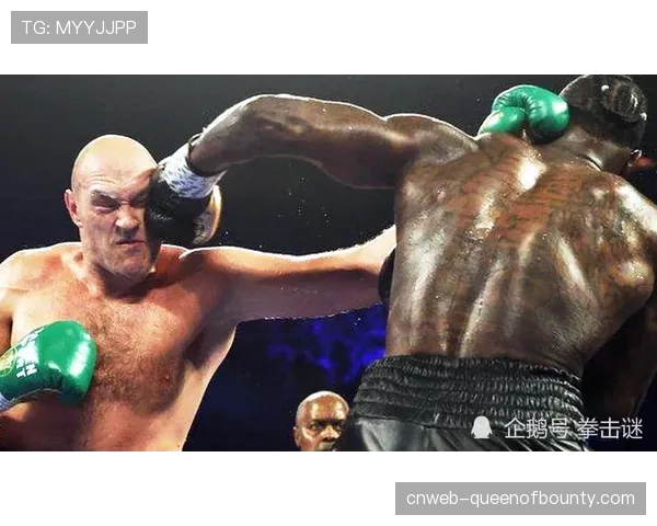 “披切首回合展现泰拳凌厉攻势，扫踢膝撞行云流水”