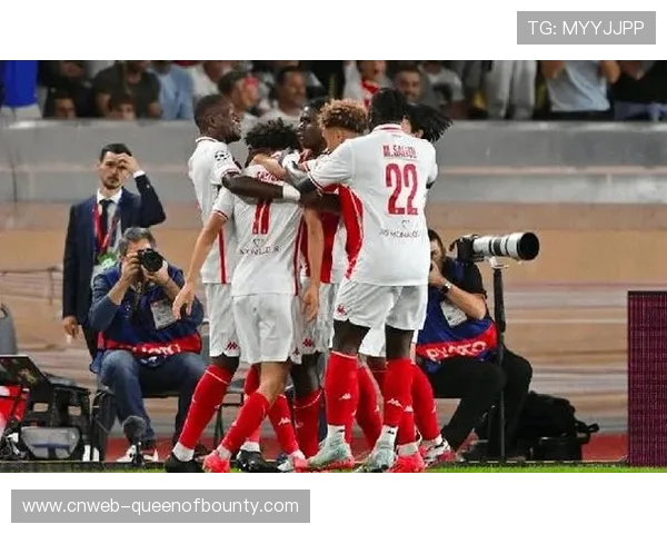 杜罗补时绝平塞维利亚，瓦伦西亚球迷狂欢庆祝