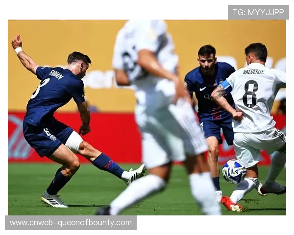 杜埃破门登贝莱制胜，巴黎圣日耳曼2-1巴黎FC距榜首1分