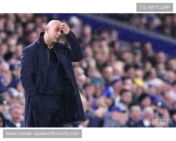 曼联名宿内维尔批评球队陷入换帅循环，类比克洛普前利物浦