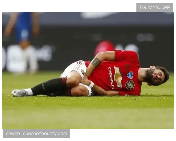 “科纳特缺阵欧冠，利物浦中卫轮换面临考验”